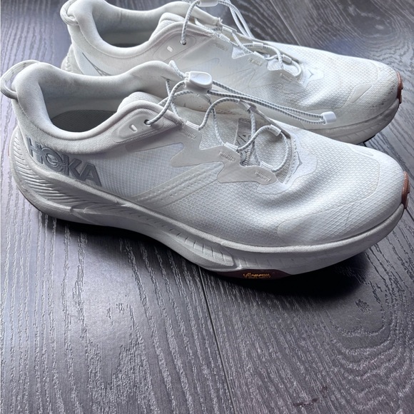Hoka Transport - Picture 2 of 4
